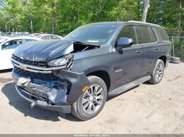 1GNSKMKD6NR187748 2022 CHEVROLET TAHOE - Image 2