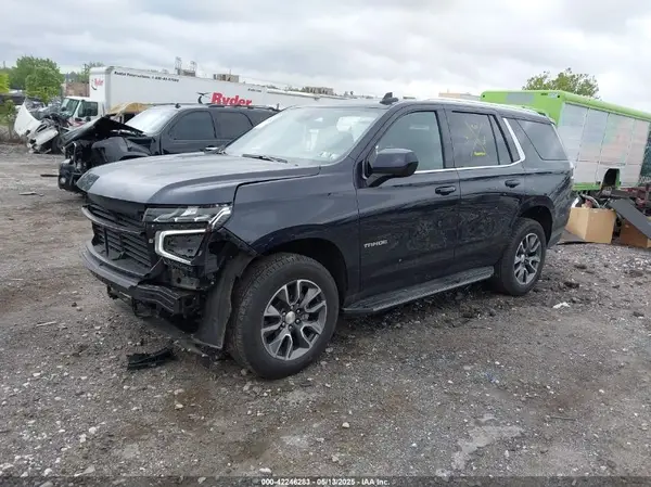 1GNSKMKD8PR526352 2023 CHEVROLET TAHOE - Image 2