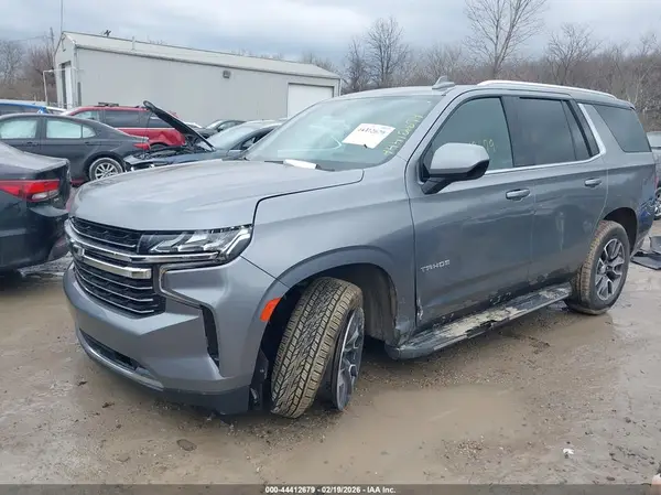 1GNSKNKD0MR366579 2021 CHEVROLET TAHOE - Image 2