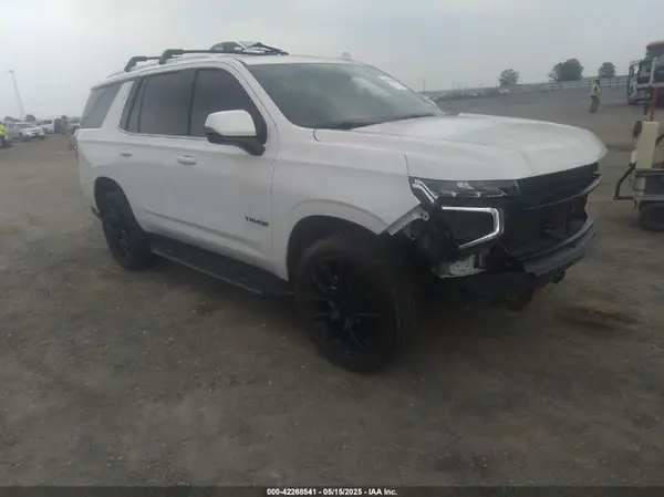 1GNSKNKD5NR143276 2022 CHEVROLET TAHOE - Image 1