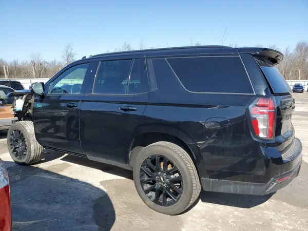 1GNSKNKD5NR345986 2022 CHEVROLET TAHOE - Image 2