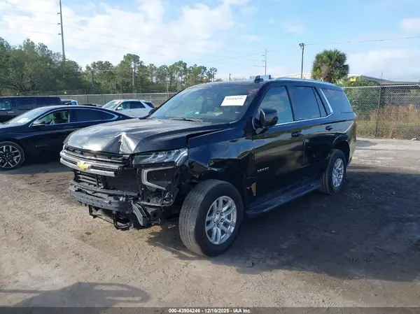 1GNSKNKD6MR340603 2021 CHEVROLET TAHOE - Image 2