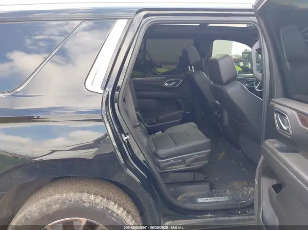 1GNSKNKD8NR333038 2022 CHEVROLET TAHOE - Image 8