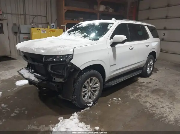 1GNSKNKD9MR214896 2021 CHEVROLET TAHOE - Image 2