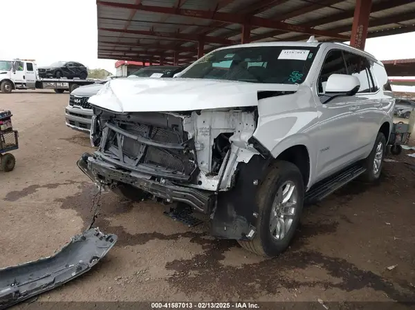 1GNSKNKDXPR105660 2023 CHEVROLET TAHOE - Image 2