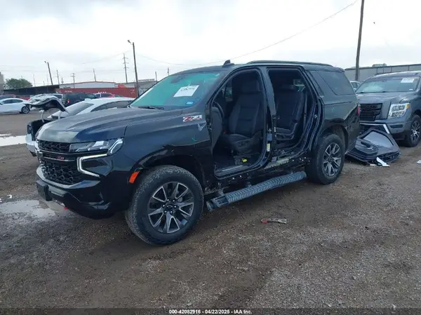 1GNSKPKD9PR389603 2023 CHEVROLET TAHOE - Image 2
