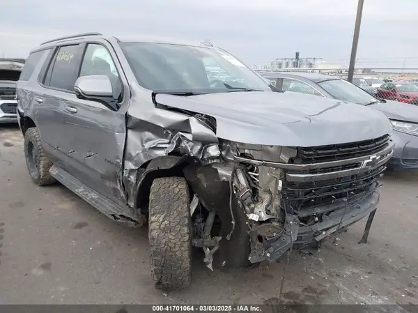 1GNSKRKD0NR281556 2022 CHEVROLET TAHOE - Image 1