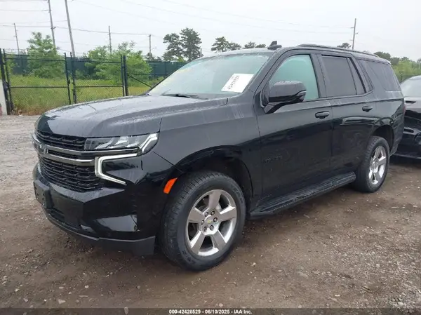1GNSKRKDXMR328509 2021 CHEVROLET TAHOE - Image 2