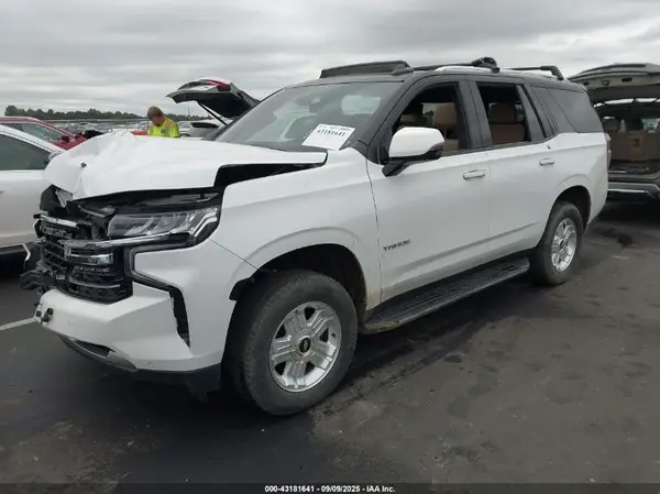 1GNSKSKD1MR255716 2021 CHEVROLET TAHOE - Image 2