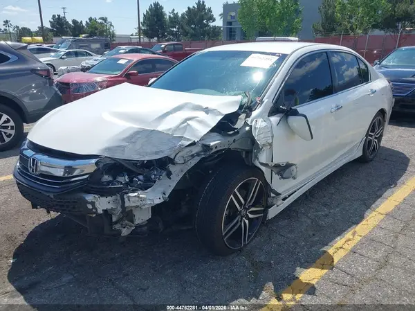 1HGCR2E1XHA127801 2017 HONDA ACCORD - Image 2