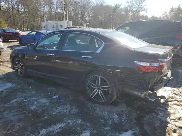 1HGCR2E1XHA156635 2017 HONDA ACCORD - Image 2