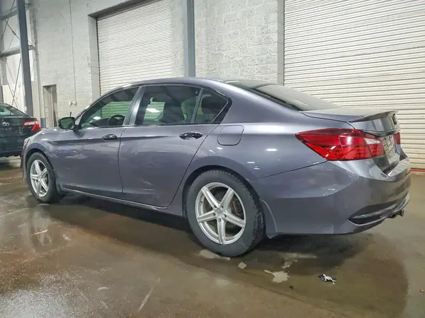 1HGCR2E31HA118602 2017 HONDA ACCORD - Image 2