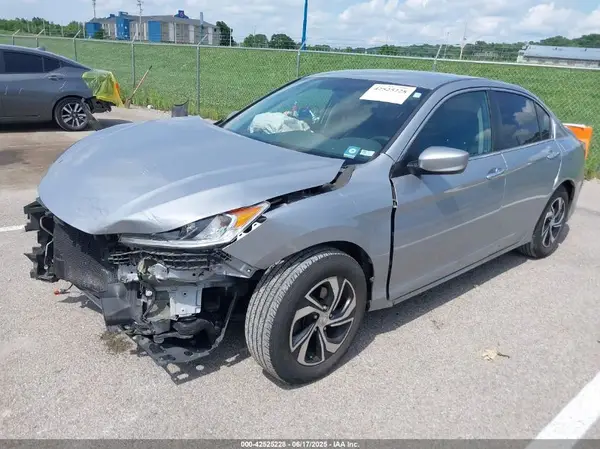 1HGCR2E32GA012951 2016 HONDA ACCORD - Image 2