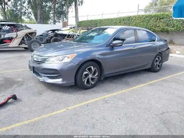 1HGCR2E37GA217889 2016 HONDA ACCORD - Image 2