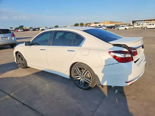 1HGCR2E51HA223786 2017 HONDA ACCORD - Image 2