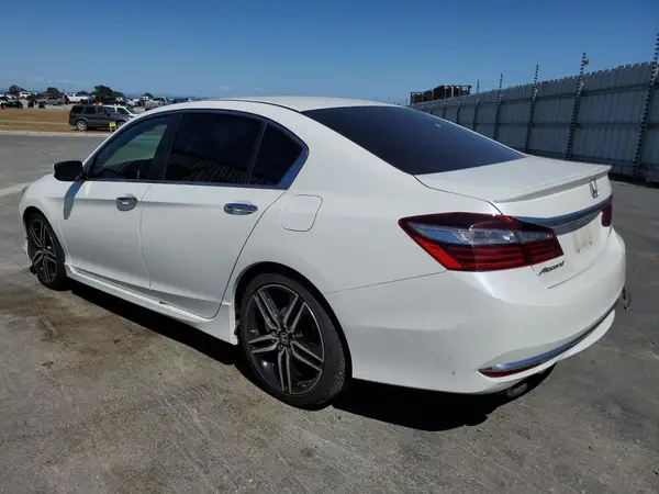1HGCR2E57HA211397 2017 HONDA ACCORD - Image 2