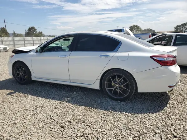 1HGCR2E58HA286559 2017 HONDA ACCORD - Image 2
