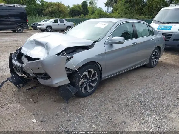 1HGCR2E76HA177583 2017 HONDA ACCORD - Image 2