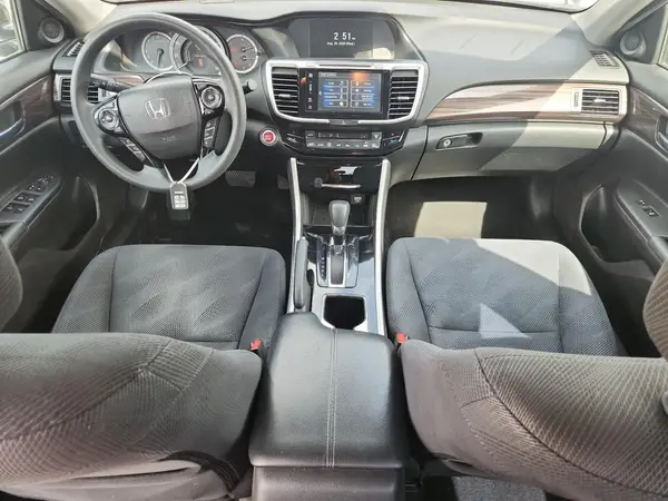 1HGCR2F00GA082369 2016 HONDA ACCORD - Image 8