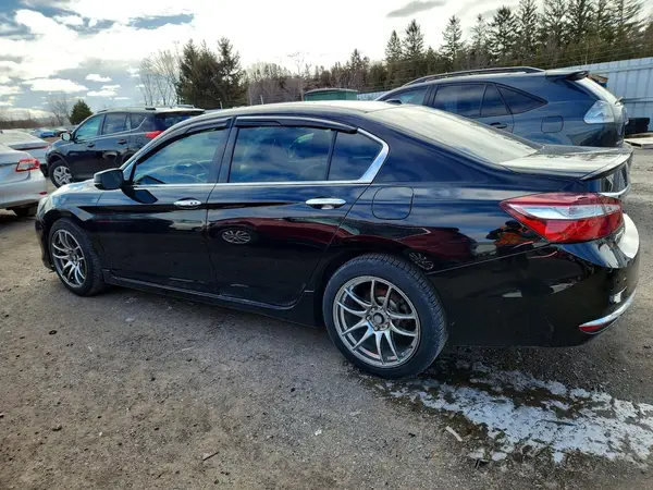 1HGCR2F00GA807730 2016 HONDA ACCORD - Image 2