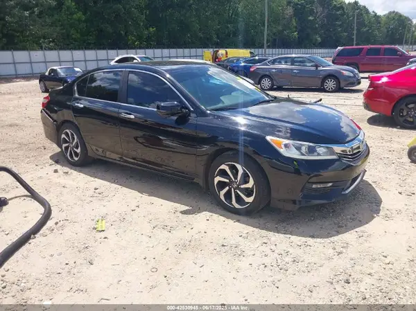 1HGCR2F00HA035778 2017 HONDA ACCORD - Image 1