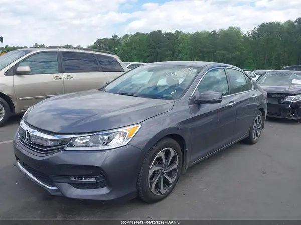 1HGCR2F00HA087833 2017 HONDA ACCORD - Image 2