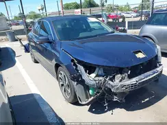 1HGCR2F00HA093146 2017 HONDA ACCORD
