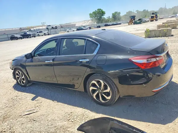 1HGCR2F00HA129918 2017 HONDA ACCORD - Image 2