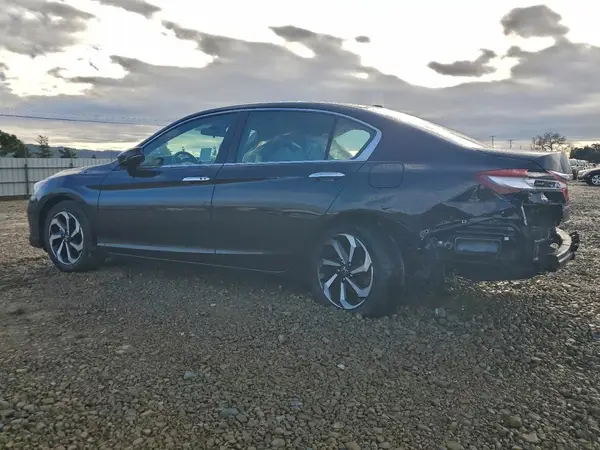 1HGCR2F00HA136447 2017 HONDA ACCORD - Image 2