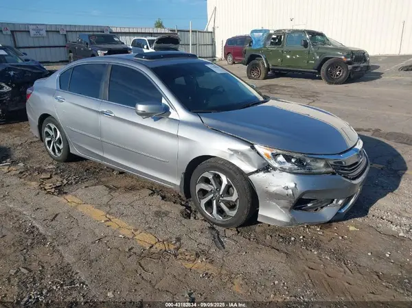 1HGCR2F00HA160926 2017 HONDA ACCORD - Image 1