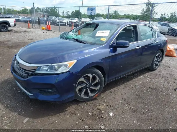 1HGCR2F01GA195666 2016 HONDA ACCORD - Image 2