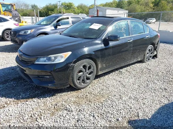 1HGCR2F01GA215334 2016 HONDA ACCORD - Image 2