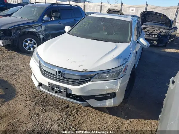 1HGCR2F01GA801712 2016 HONDA ACCORD - Image 2