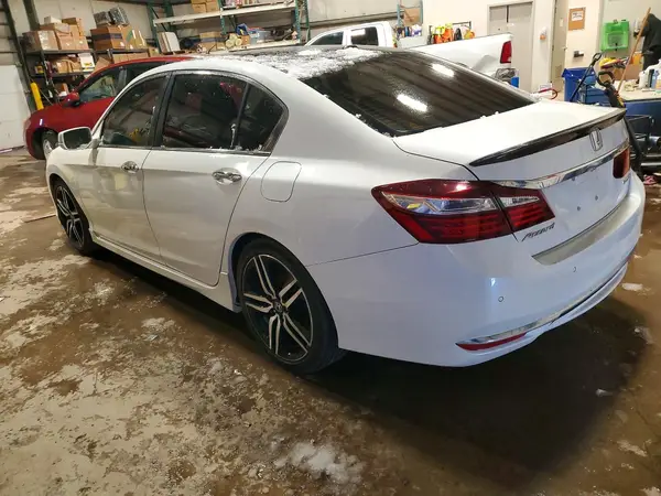 1HGCR2F01GA803833 2016 HONDA ACCORD - Image 2