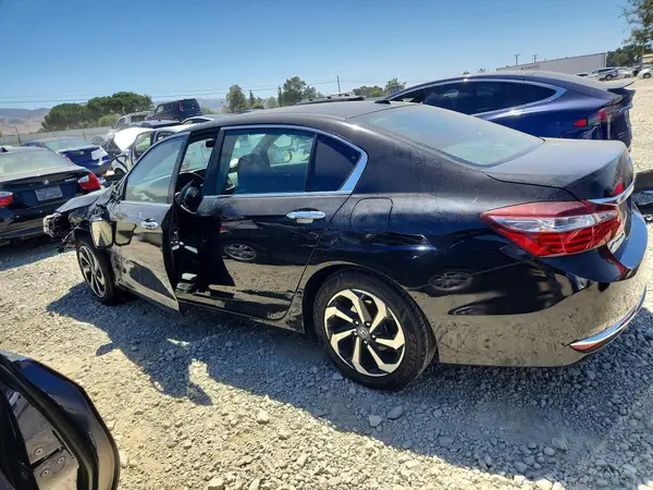 1HGCR2F01HA023932 2017 HONDA ACCORD - Image 2