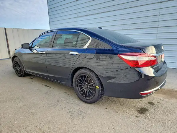 1HGCR2F01HA167786 2017 HONDA ACCORD - Image 2