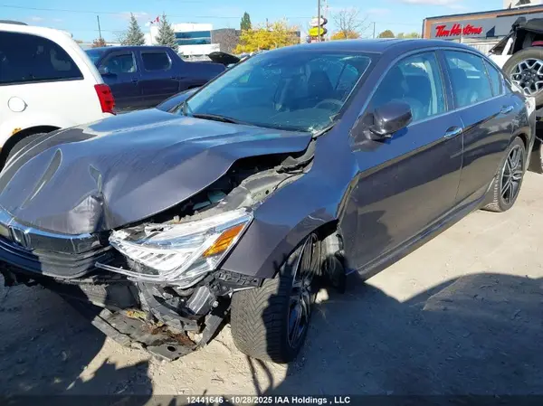 1HGCR2F02GA801072 2016 HONDA ACCORD - Image 2