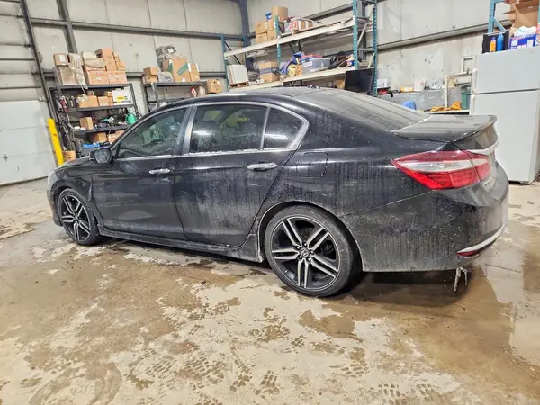 1HGCR2F02GA808331 2016 HONDA ACCORD - Image 2