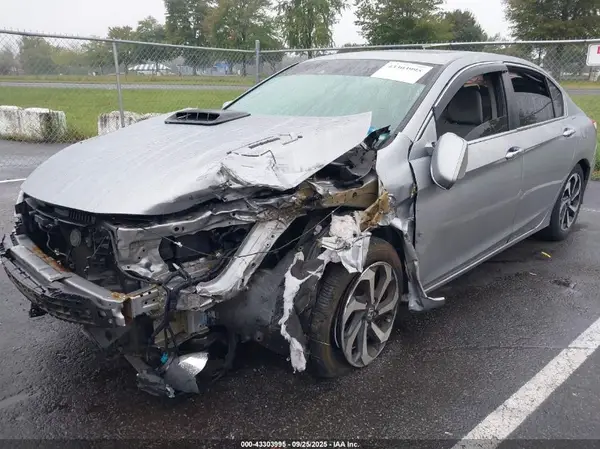 1HGCR2F03GA033103 2016 HONDA ACCORD - Image 2