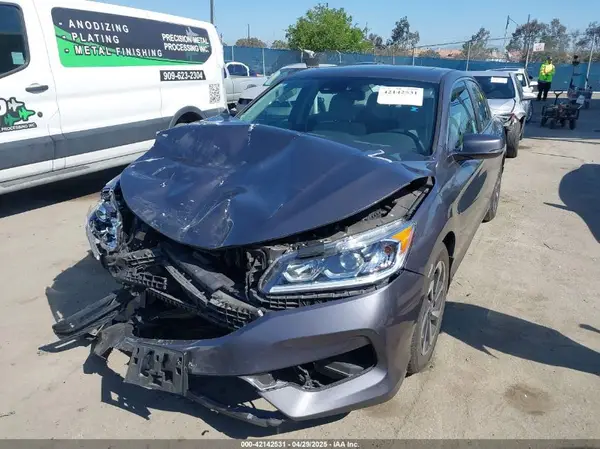 1HGCR2F03GA036843 2016 HONDA ACCORD - Image 2