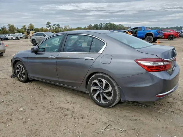 1HGCR2F03HA071061 2017 HONDA ACCORD - Image 2
