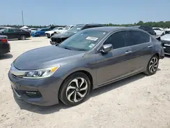 1HGCR2F03HA117309 2017 HONDA ACCORD
