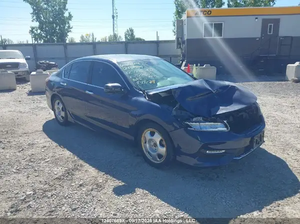 1HGCR2F03HA805407 2017 HONDA ACCORD - Image 1
