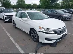 1HGCR2F05HA081543 2017 HONDA ACCORD