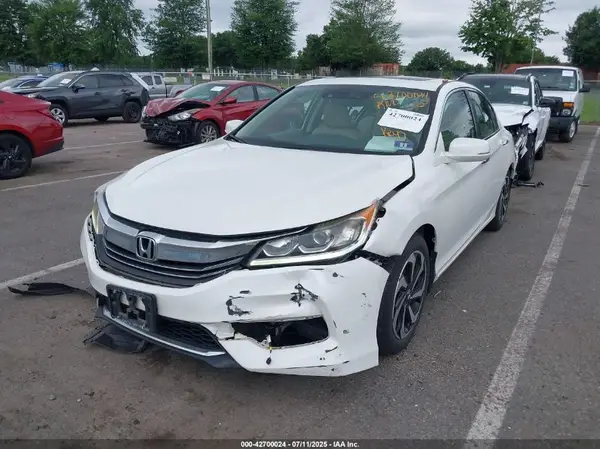 1HGCR2F05HA081543 2017 HONDA ACCORD - Image 2
