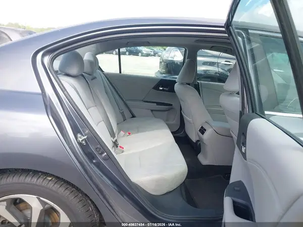 1HGCR2F05HA117313 2017 HONDA ACCORD - Image 8