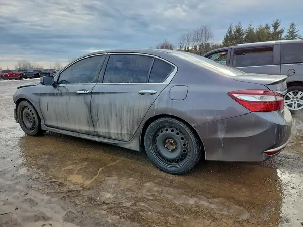 1HGCR2F05HA811631 2017 HONDA ACCORD - Image 2