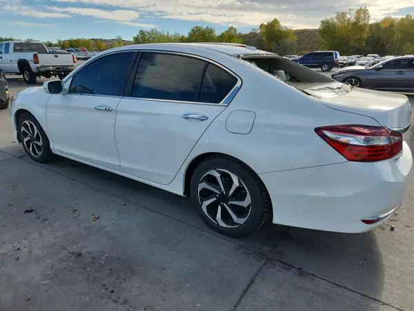 1HGCR2F06GA105752 2016 HONDA ACCORD - Image 2