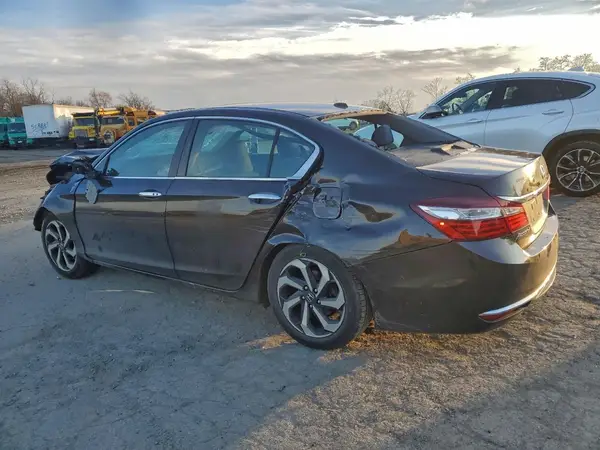 1HGCR2F06HA039690 2017 HONDA ACCORD - Image 2