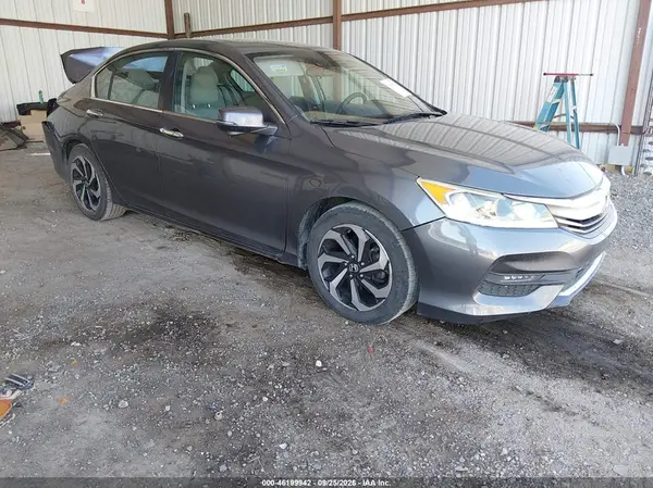 1HGCR2F07GA049661 2016 HONDA ACCORD - Image 1